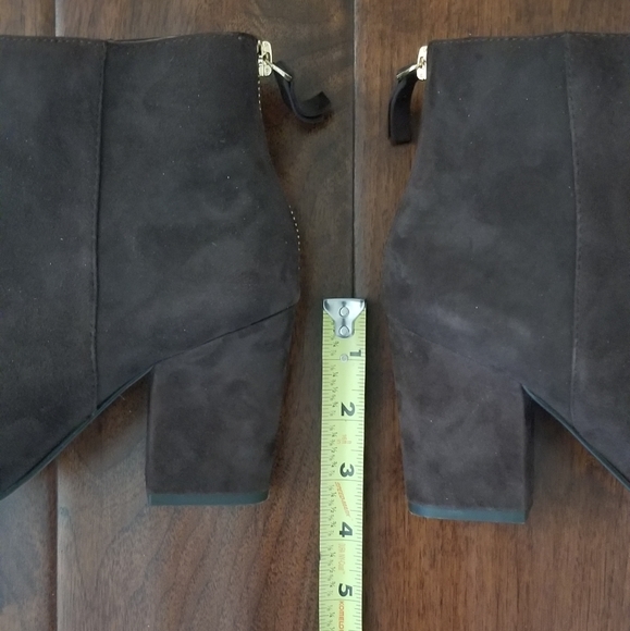NINE WEST "Genevieve" Brown Suede Ankle Boots- Size - 6.5 - Picture 4 of 7